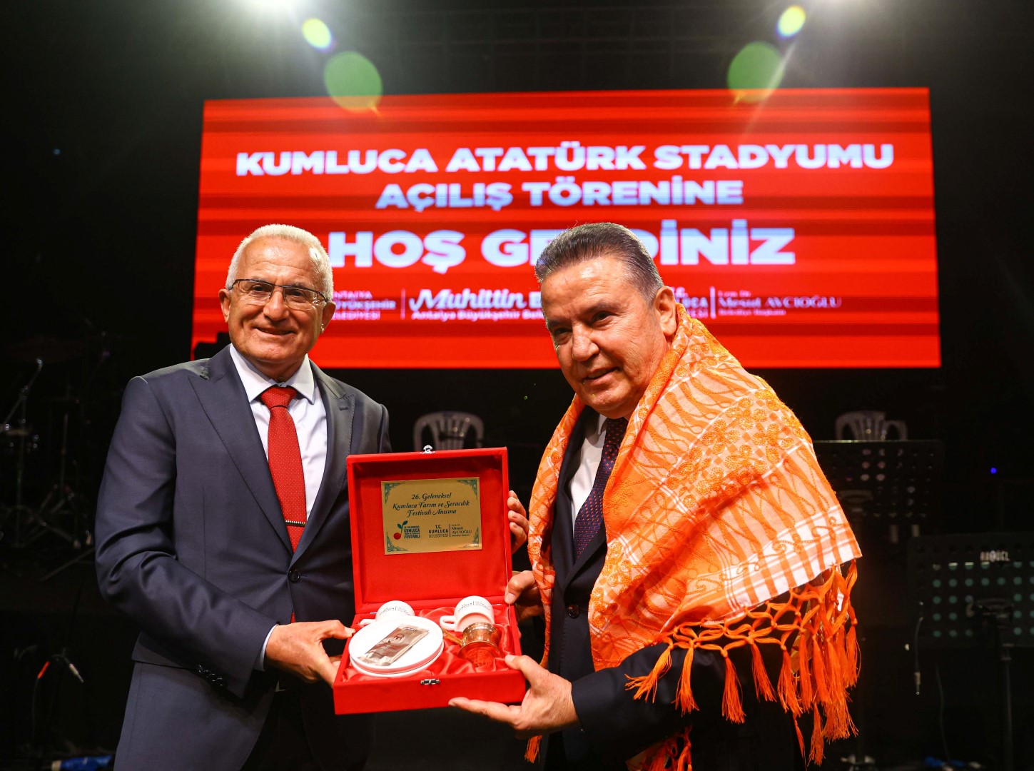 Kumluca Atatürk Stadyumu’nun Resmi Açılışı Gerçekleştirildi (12) (Large)