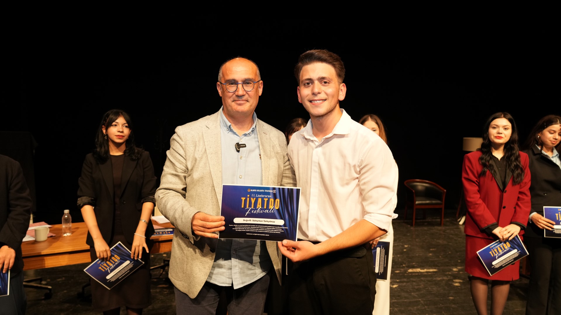 Liselerarası Tiyatro Festivali’nde “Jüri” Ayakta Alkışlandı (10) (Large)