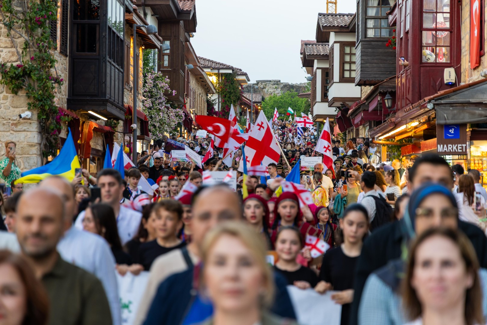Manavgat Belediyesi Dans Ve Müzik Festivali’nden Muhteşem Açılış (4) (Large)
