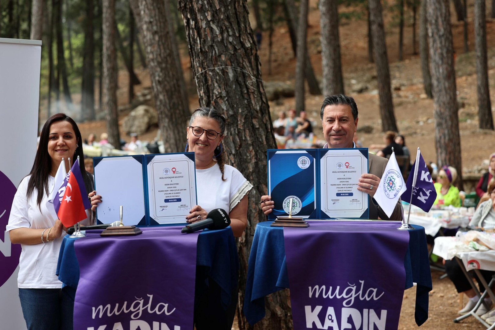 Muglada Avrupa Yerel Yasamda Kadin Erk 705363 208767 (Large)