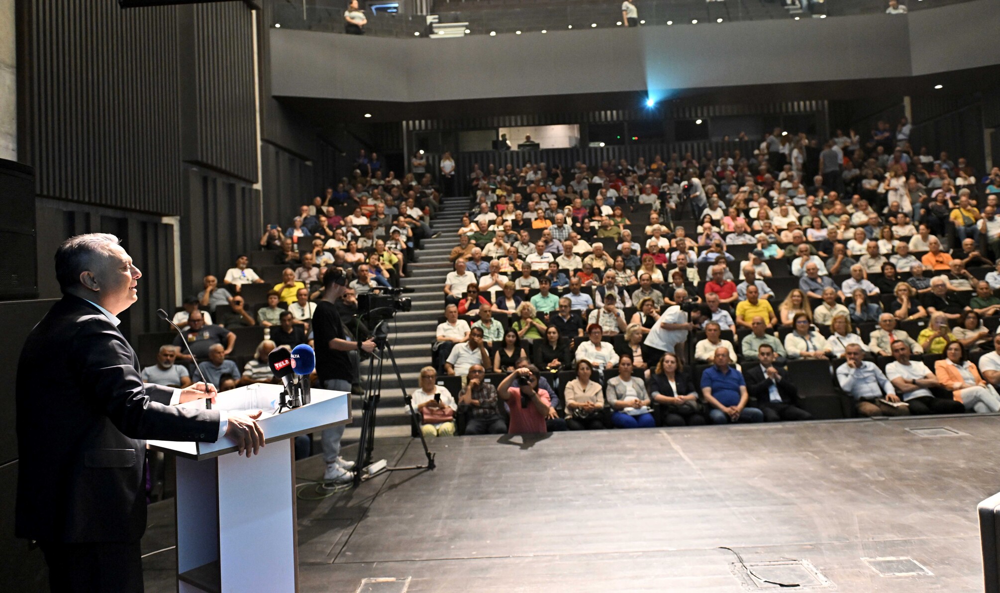 Muratpaşa Belediye Başkanı Ümit Uysal ‘Anayasa Tartışmalarının Zemini Sağlıksız’ (2)