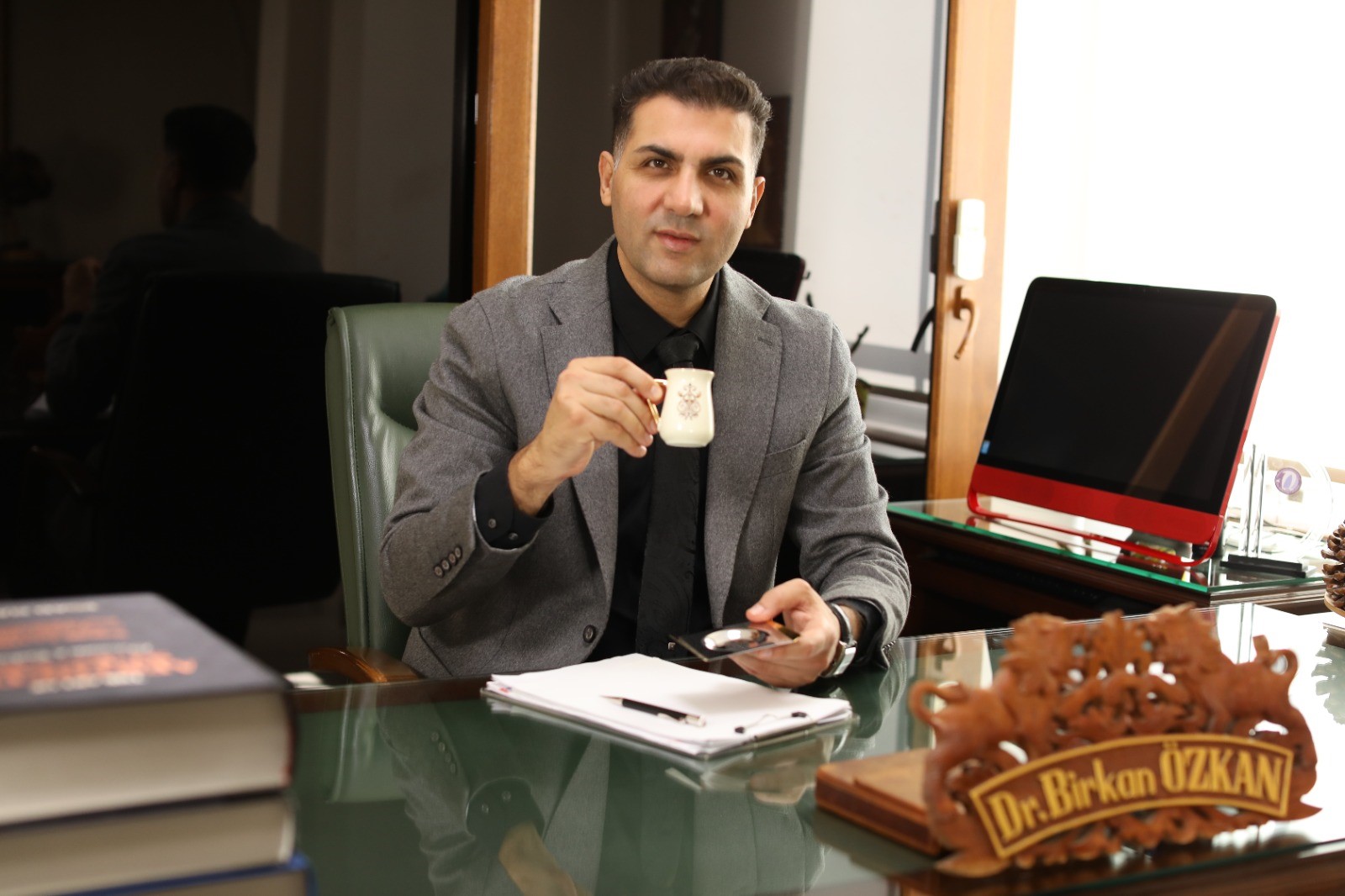 Prof. Dr. Özkan Uyardı; Dişiniz Eksikse Dikkat! (1)