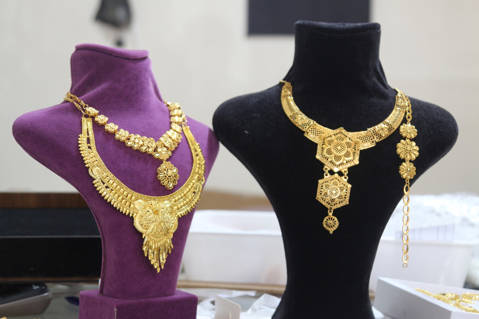 Takida Uzak Sehir Etkisi Nare Ve Alya 700534 207402 (Large)