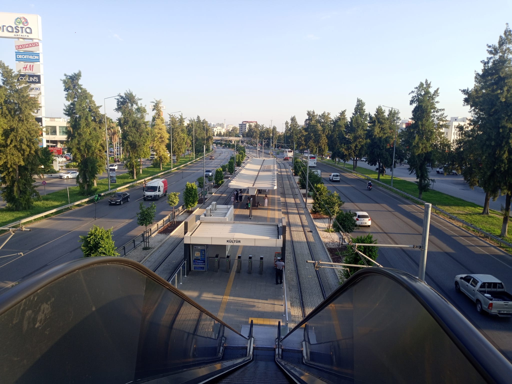 Tramvayda Bisiklet Sürücüsü (3)