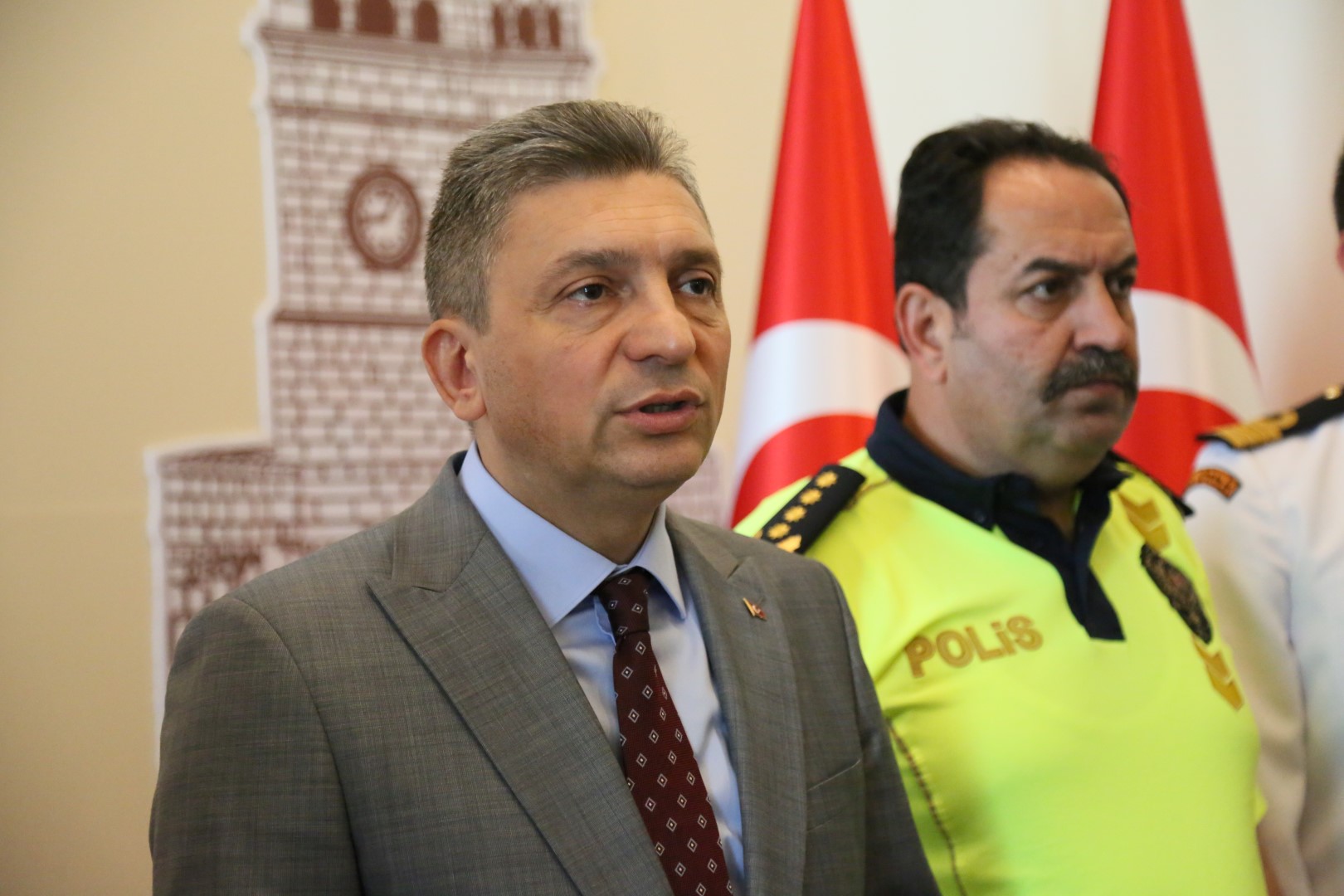 Zeytinkoye Polis Merkezi 708308 209556 (Large)