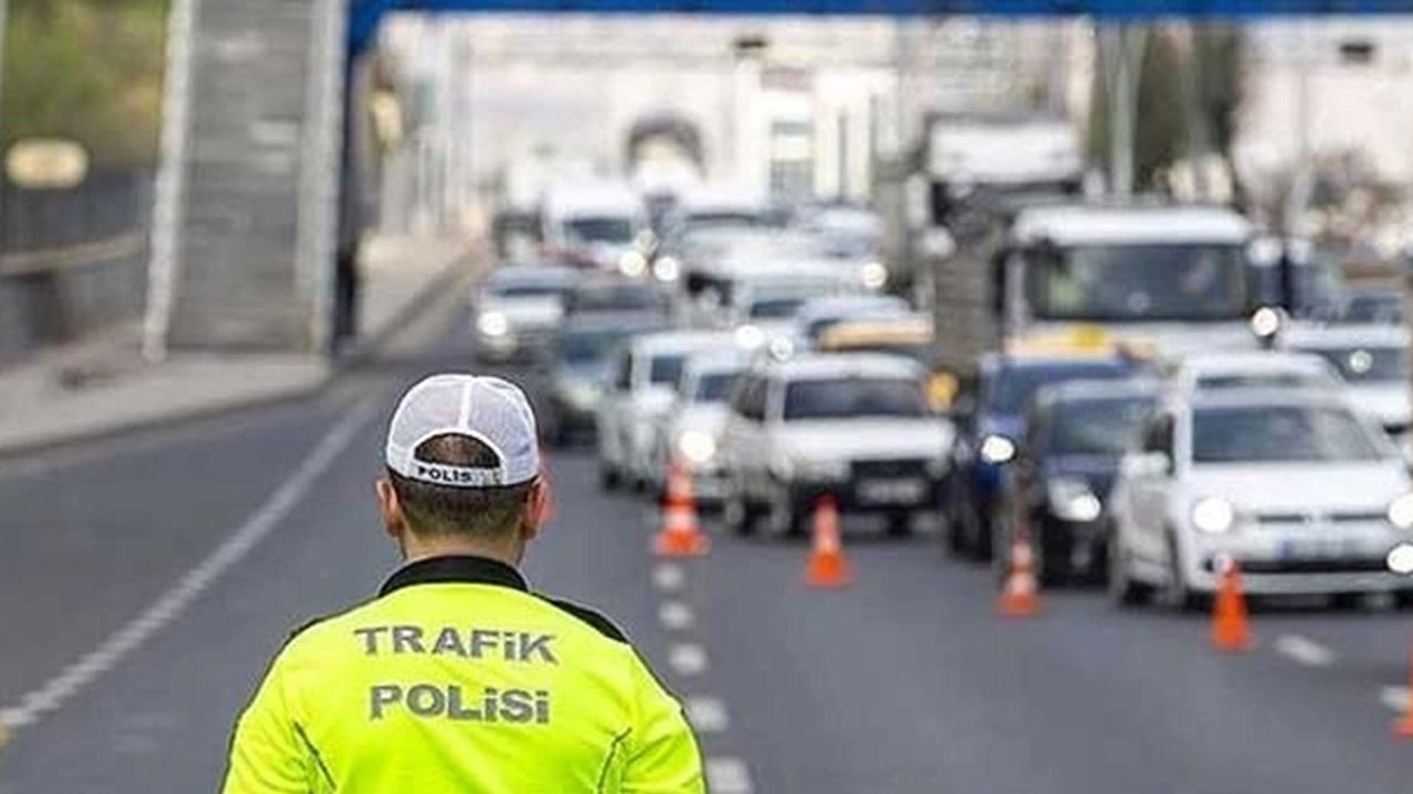 Antalya’da Pazar günü yollar trafiğe kapatılacak