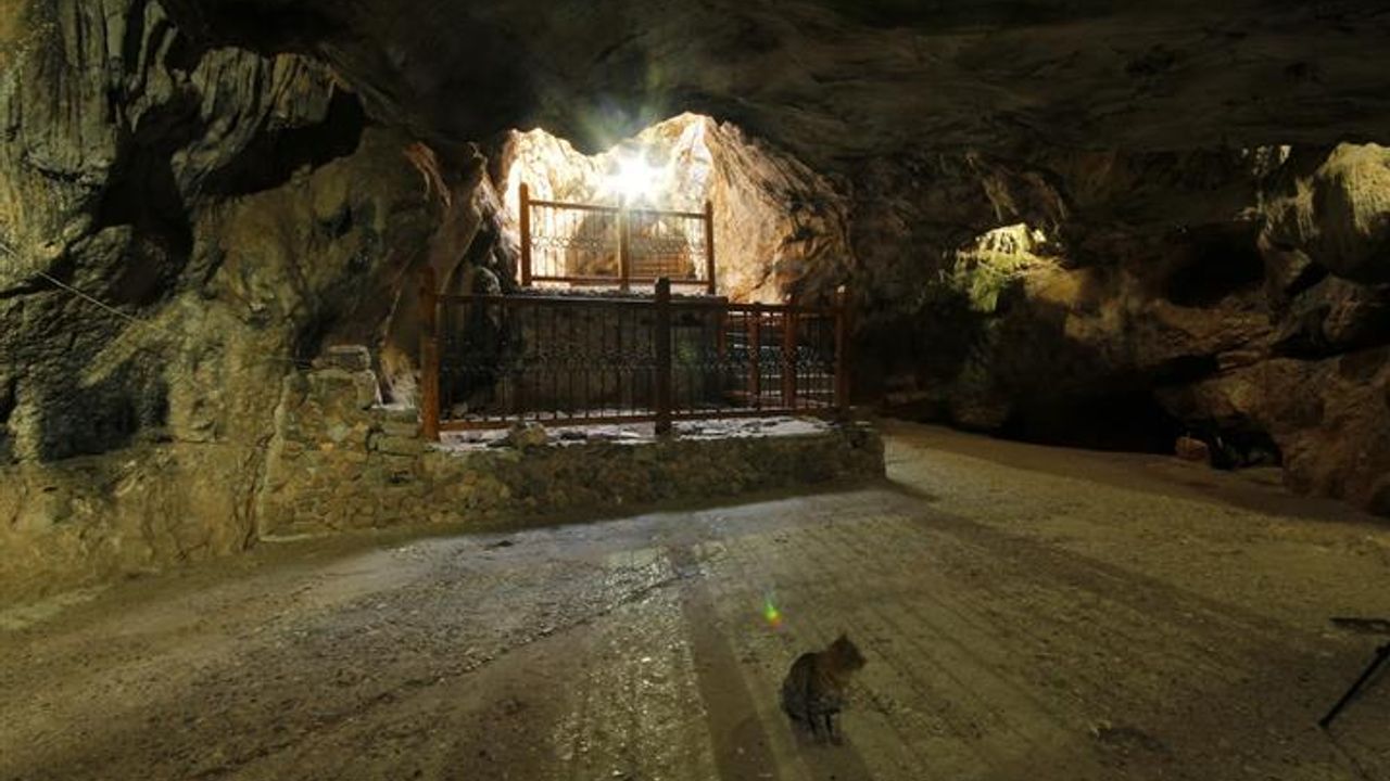Kutsal sayılan Eshab-ı Kehf Mağarası