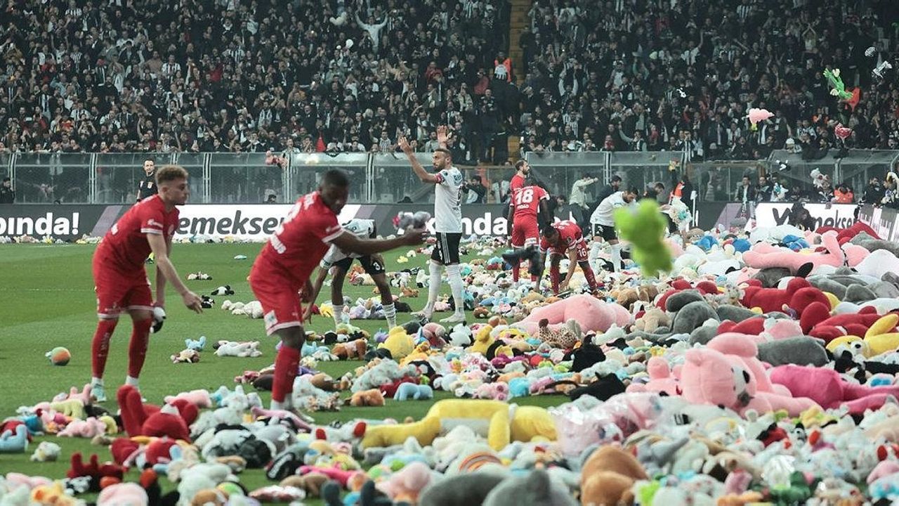 Antalyaspor depremzede çocukları unutmadı