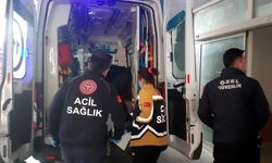 Antalya'da öğrenci ve işçi servis minibüsleri çarpıştı 9 yaralı