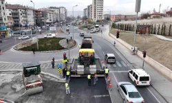 Kayseri’nin havaalanı yolu yenileniyor