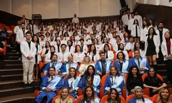 Akdeniz Üniversitesi’nde beyaz önlük heyecanı