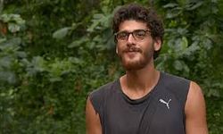 Survivor Poyraz’ın babası kim, Poyraz’ın babasının televizyon kanalı varmış, meğer zengin bir aileden geliyormuş