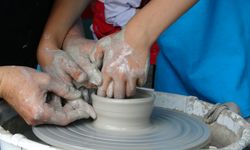 Adana’da öğrenciler unutulmaya yüz tutan geleneksel el sanatlarıyla tanıştı