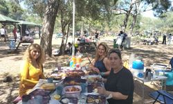 Antalyalılar güzel havanın tadını piknikte çıkardılar