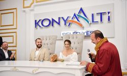 Antalya’nın yeni belediye başkanı ilk nikahını kıydı