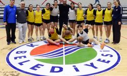 Antalya'nın şampiyon kızlar Anadolu Şampiyonasında