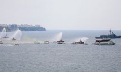 Antalya'da balıkçılardan Bandırma Vapuru'na ithafen tekneli kortej