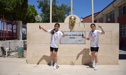 Antalya’nın genç yetenekleri Elif ve Melis şampiyona yolcusu