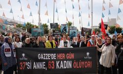 Gazzeli annelere destek için Ak Partililer Antalya’da açıklama yaptı