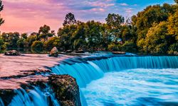 Antalya’nın doğa harikası Manavgat Şelalesi nasıl oluştu, suları nereden gelir nereye dökülür?