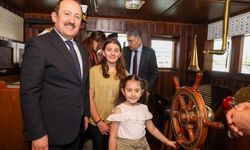 Çanakkale Savaşı’nın önemli gemisi Mersin’in limanında ziyarete açıldı