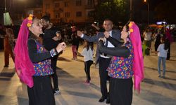 Korkuteli'de halk oyunları ve türkü gecesi