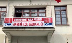 Antalya CHP’de toplu istifa... CHP Akseki yönetiminden 8 üye istifa etti