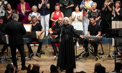 Antalya Aktif Yaşlı Merkezi üyelerinden konser jesti...
