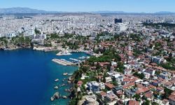 Antalya'da su sarmalı! Başkan Böcek'te çaresiz... Yeraltından su çıkmıyor, yer üstünden su gelmiyor, bir günde 900 boru patladı