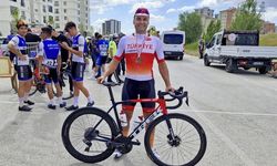 Antalyasporlu Pedal Acar’dan Sivas’ta Duble… Altın madalya ve birincilik forması aldı