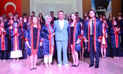 Akdeniz Üniversitesi mezunlarını uğurluyor…