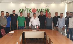 ANTKOMDER Başkanlığı görevi Nevzat Akcan’a törenle teslim edildi