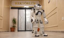 Antalya’da tanıtılan yeni robot dikkatleri üzerine çekti