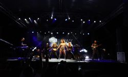 Antalya Büyükşehir Belediye Başkanı Muhittin Böcek konserde döktürdü