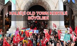 Kaleiçi Old Town Festivali büyüleyici kortejiyle büyük ilgi gördü