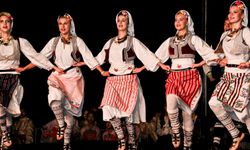 8. Uluslararası Halk Dansları Festivali büyük bir coşkuyla başladı