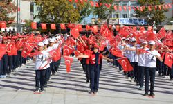 Korkuteli Cumhuriyet Bayramı'ndan renkli görüntüler