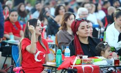 VoSahne’den Beach Park’ta Antalyalılara müzik festivali ile eğlendi