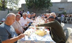 Emekli polisler 40 yıl sonra Adana’da buluştu