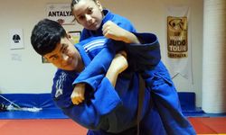 Kurash şampiyonları Kepez’den çıkıyor