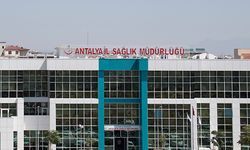 Antalya İl Sağlık Müdürlüğü ve Antalya Büyükşehir Belediyesi’nden normal doğuma destek mesajı