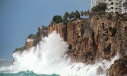 Meteoroloji uyardı! Kuvvetli fırtına Antalya’yı vuracak