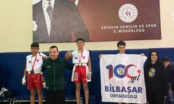 Kemer Belediyesi Kick Boks sporcuları 10 madalyayla büyük başarı elde etti