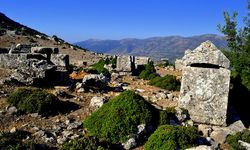 Antalya’nın korunamayan tarihi lahitleri yok olma tehlikesiyle karşı karşıya!