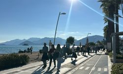 Marmaris'te güneş yüzünü gösterdi, sahiller hareketlendi