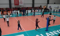 Zeybek kursları sertifika töreni yapıldı