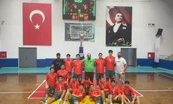 Basketbol Ligi’nde Sökeli basketçiler namağlup şampiyon oldu