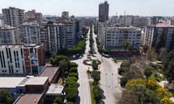 96 yılın en sıcak mart ayında Adana sokakları boş kaldı