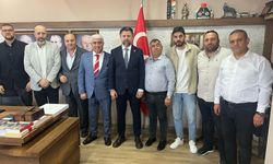 Antalya Çorum İş İnsanları Platformu, MHP İl Başkanı Sadullah Güneş ile bir araya geldi