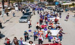 Kuşadası'nda Kadınlar Günü’nde kadınlar gönüllerince eğlendiler